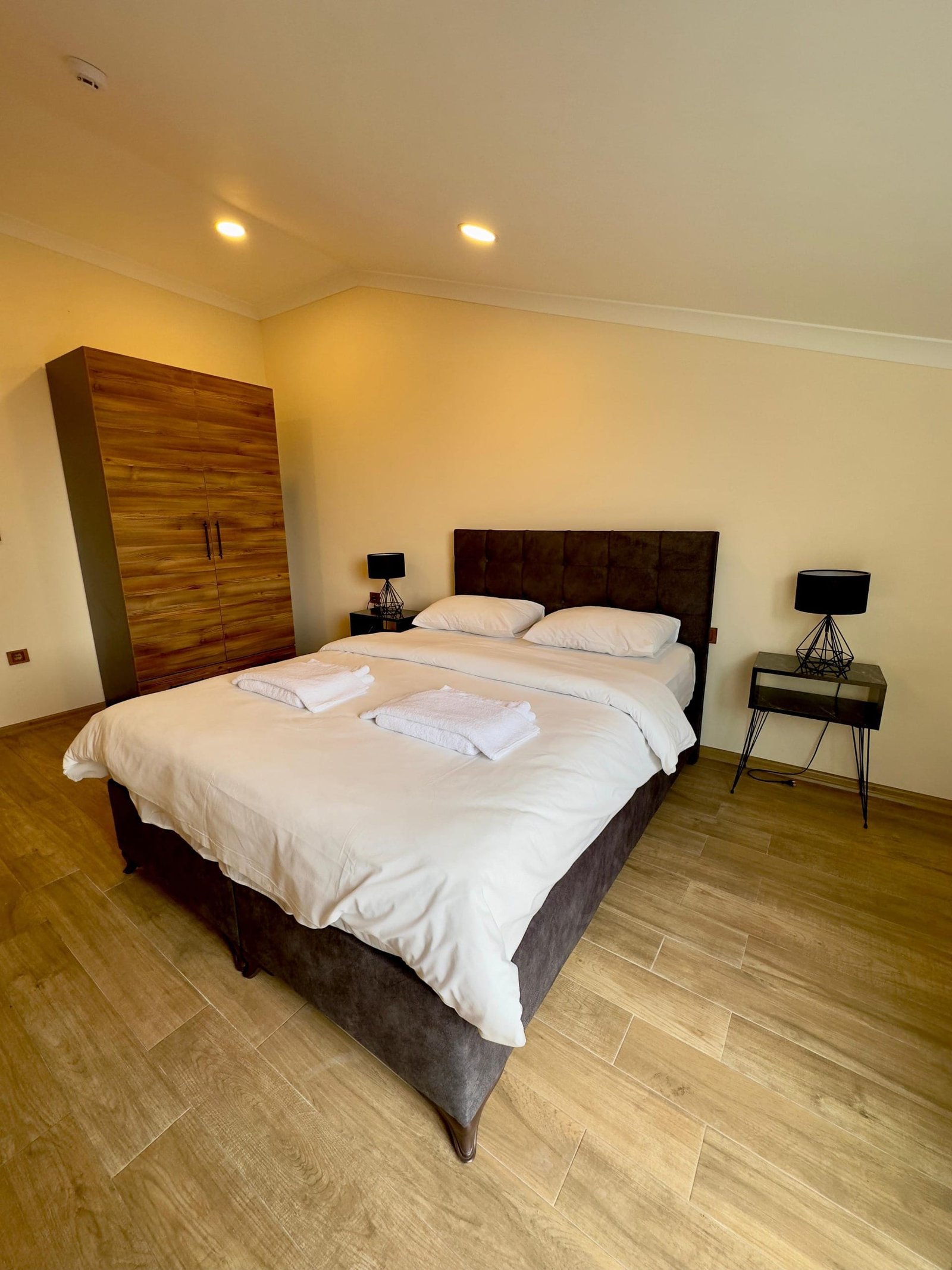 WhatsApp Image 2024 11 01 at 23.14.19 |